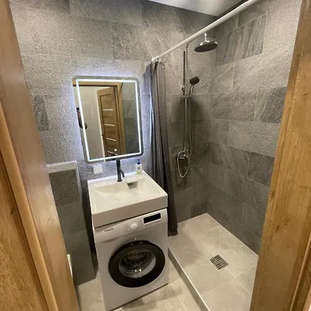 Airport 14 Self Check-in Free Parking Apartment